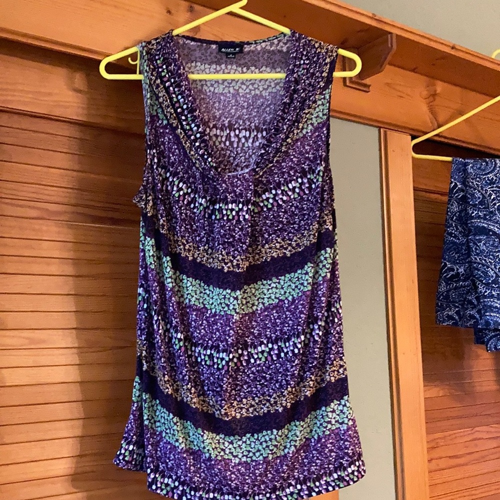 Sleeveless top